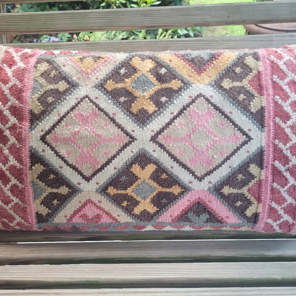 Boho woven pillows set - Picture 2 of 3